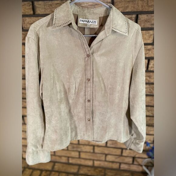 ‎Two paparazzi blouses - Picture 1 of 13